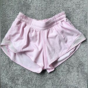 Lululemon Hotty Hot lined Short 2.5“